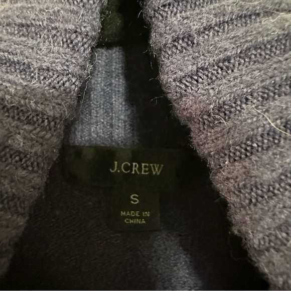 J Crew Turtleneck Sweater in Supersoft Merino Alpaca Yarn - Picture 5 of 8